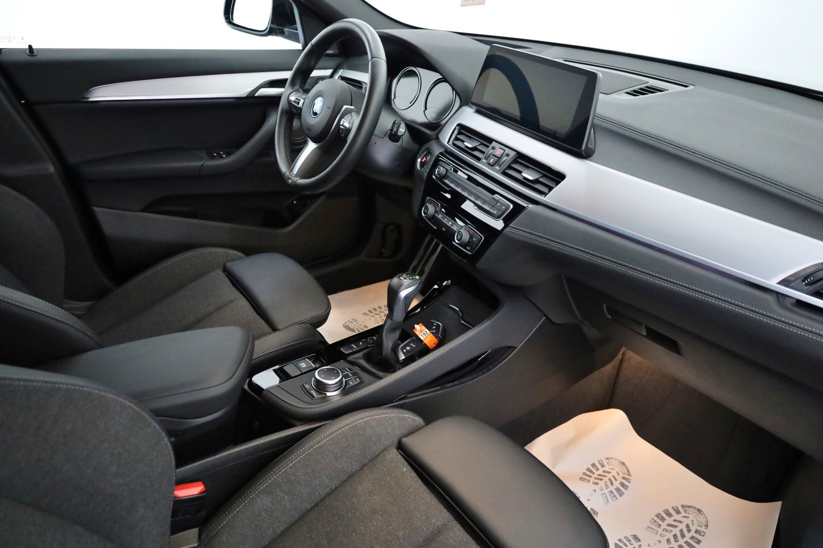 Fahrzeugabbildung BMW X2 xDrive25e M Sport,T.Leder,Navi,LED,Kamera,H&K