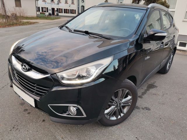 Hyundai +ix35+Finale+2WD+Klima+SHZ+PDC+TÜV neu!