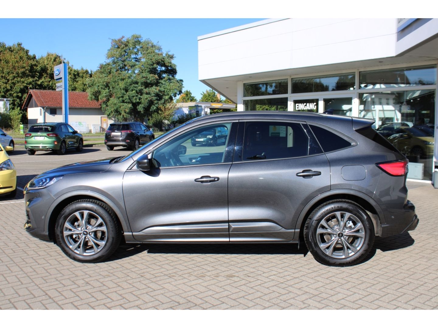 FORD Kuga 1.5 EcoBoost ST-Line X ACC LED TWA Pano AHK - Image 2