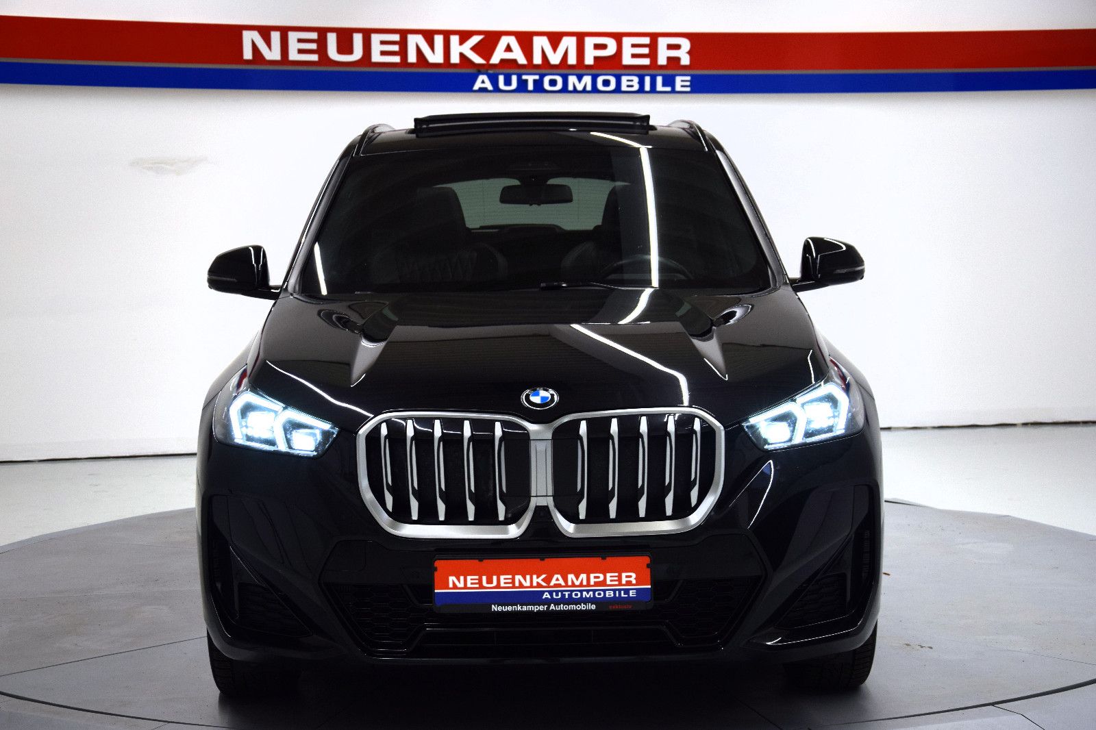 Fahrzeugabbildung BMW X1 23d xDrive M Sport Pano HuD AHK h/k Memory