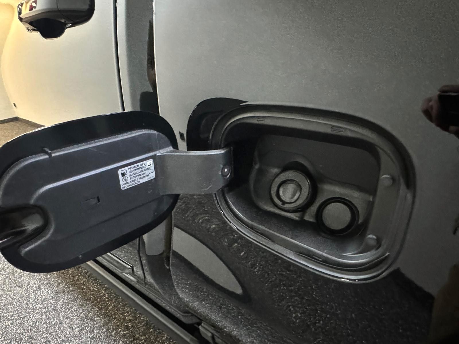 Fahrzeugabbildung Chevrolet 26 SILVERADO MIDNIGHT HIGH COUNTRY 6.2L V8-4x4