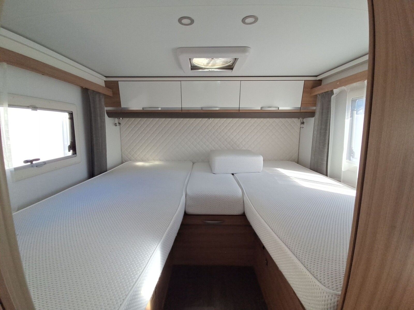 Fahrzeugabbildung Adria Coral Axess 670 DL