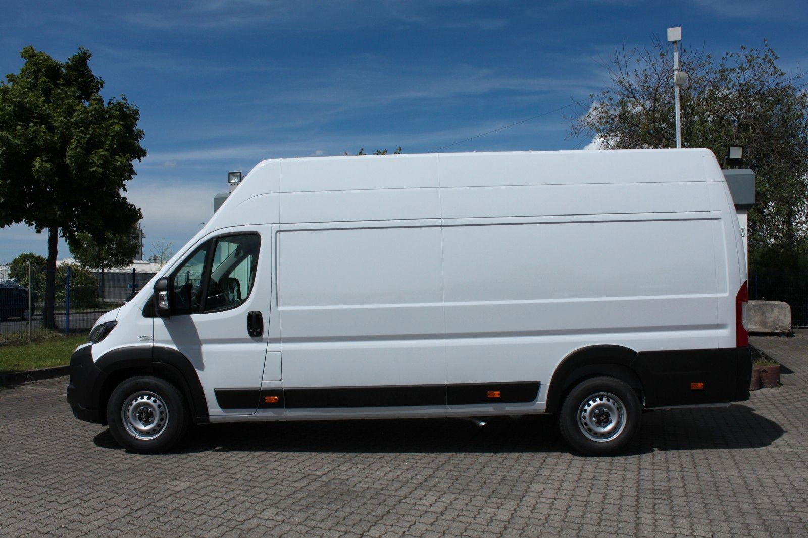 Fahrzeugabbildung Fiat Ducato L4 H3 / Superhochdach