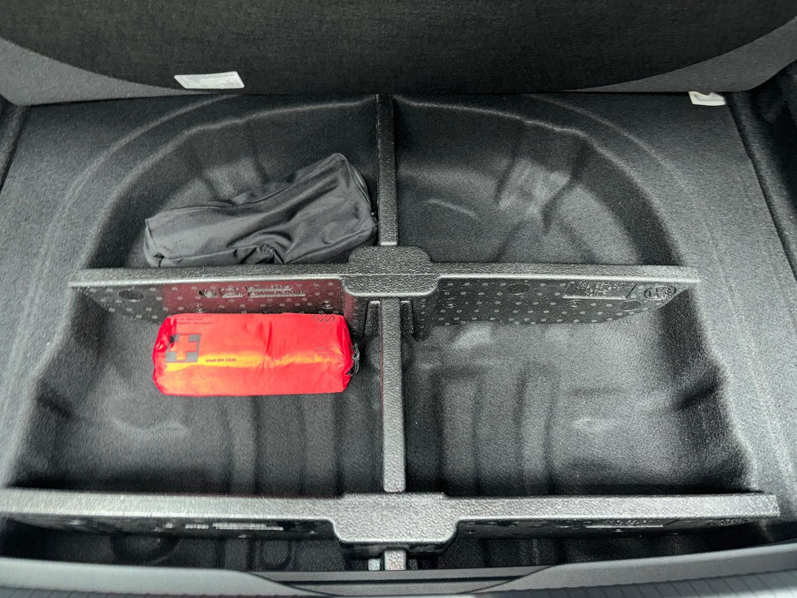 Golf 1.5 TSI ACC LED RFK App-Connect FACELIFT