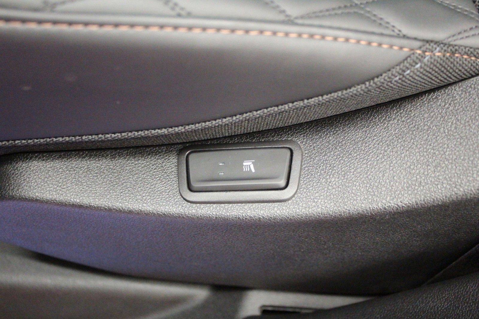 Fahrzeugabbildung Renault Espace Initiale Paris dCi 190 EDC *Volle Ausst.*