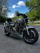 Yamaha XJR1300 - einzigartiges Traummotorrad - lesen!