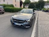 Mercedes-Benz E 200 Autom. AMG-Line Xenon Navi Kamera PDC - Mercedes-Benz E 200 in Oberhausen