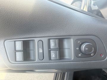 Volkswagen Tiguan - 12
