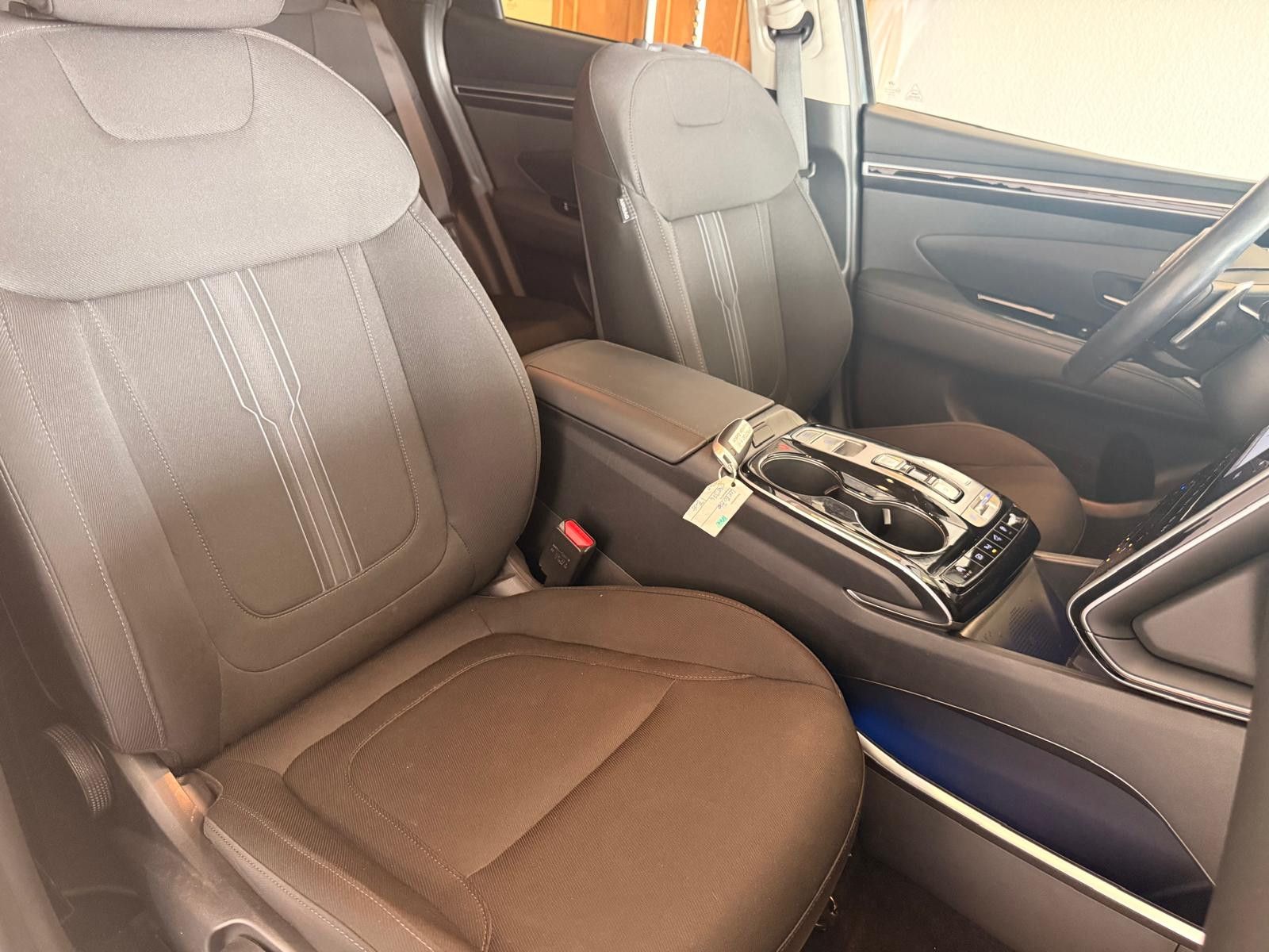 Fahrzeugabbildung Hyundai Tucson Trend Plug-In Hybrid 4WD/1.HAND/NAVI/LED