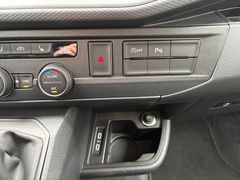 Fahrzeugabbildung Volkswagen T6.1 Multivan Family DSG Navi Standh ACC Cam AHK