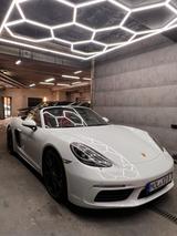 Porsche Boxster  718 S - Porsche Boxster: 718