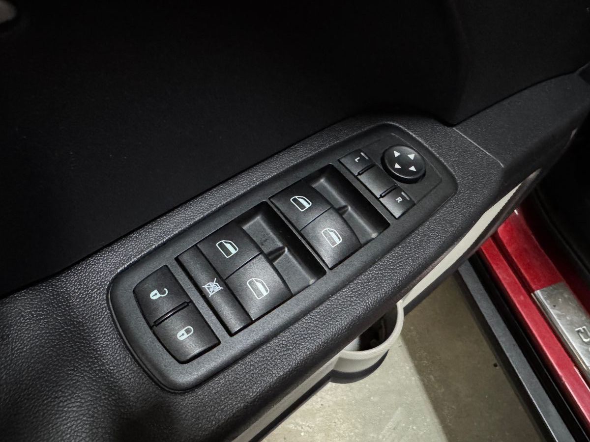 Fahrzeugabbildung Dodge Journey 2.0 7-SITZER AUTOMATIK FOND DVD PAKET