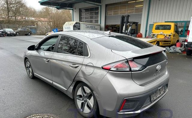 Hyundai IONIQ Advantage Hybrid Schiebedach