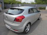Kia cee'd / Coupe/Automatik/SHZ/ - Kia cee'd / Ceed mit 3 Türen