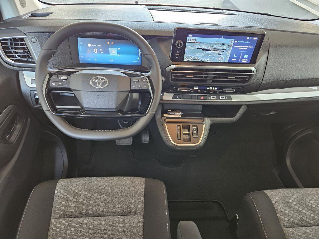 Toyota Proace Verso 2,2-l-D L2  Automatik Teamplayer*Na