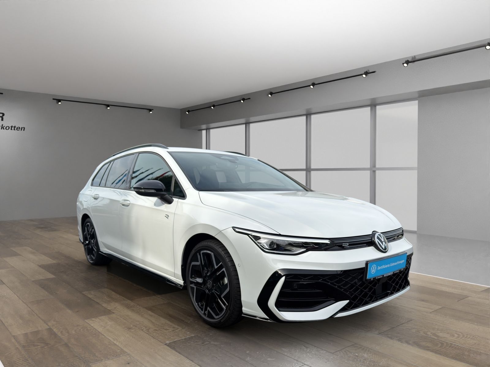 Volkswagen Golf VIII Variant 1.5TSI R-LINE NAVI KAMERA HEAD foto 3