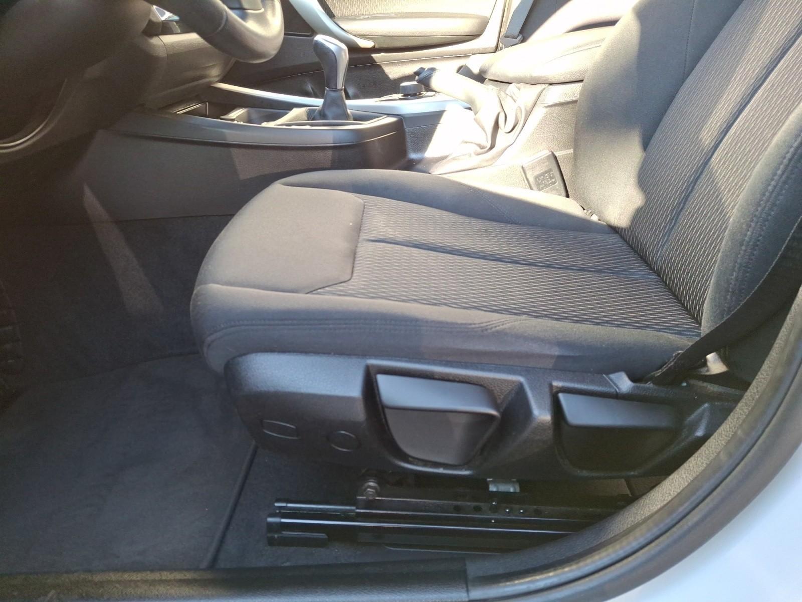 BMW 118i Limousine Advantage Bluetooth PDC Klima