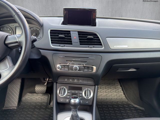 Q3 2.0 TFSI quattro/AHK/Xenon/DSG/PDC Klima