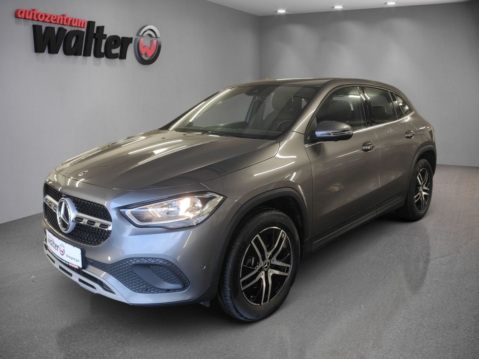 MERCEDES-BENZ GLA 220d*2.0l*Style*360°Kamera*Ambiente*Navi
