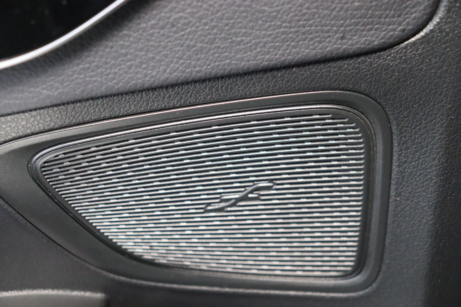 Fahrzeugabbildung Mercedes-Benz C 220 d 4-MATIC Avantgarde T-Modell