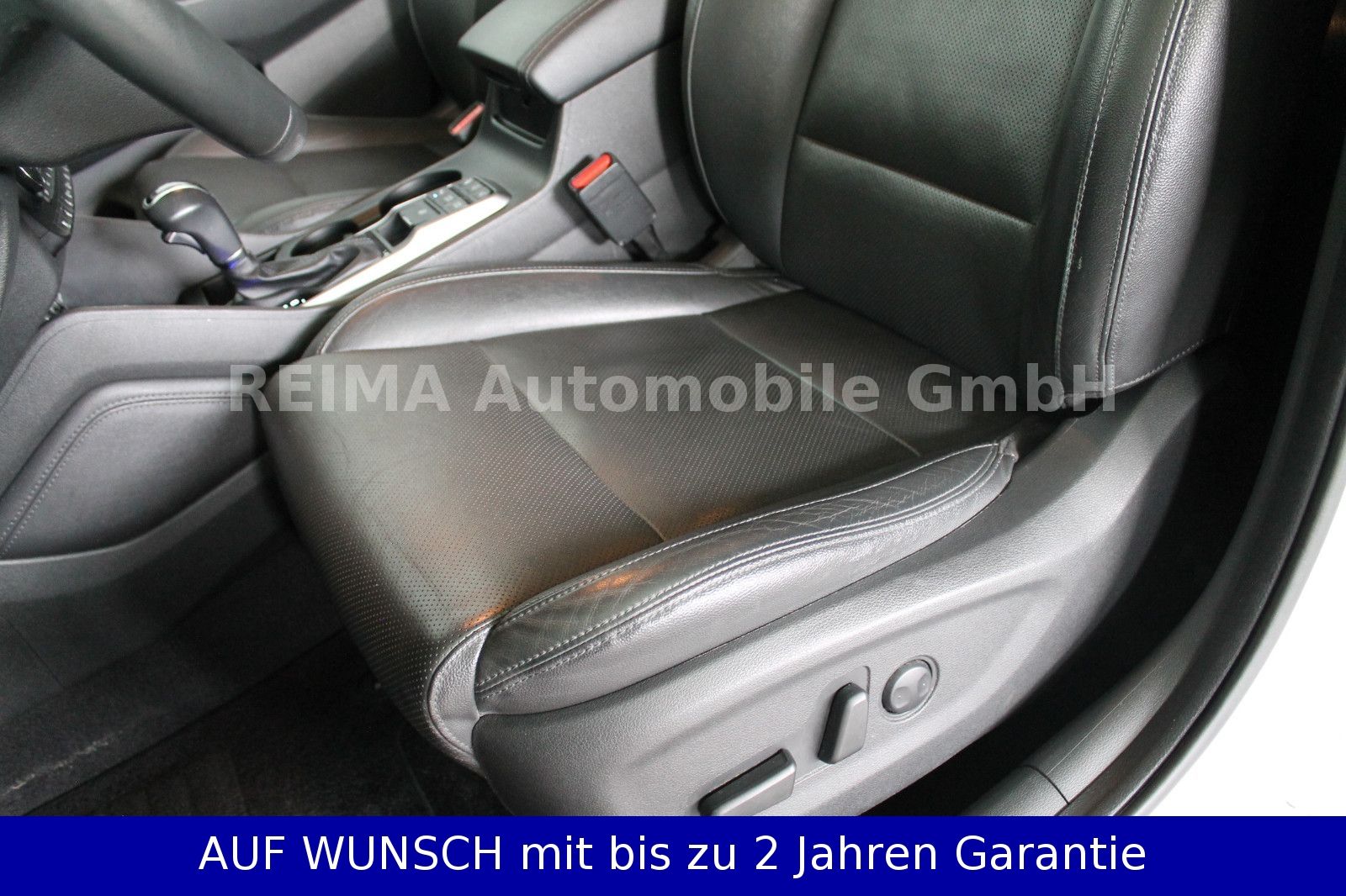 Fahrzeugabbildung Hyundai Tucson 1,7D blue Premium 2WD, Automatik, Xenon