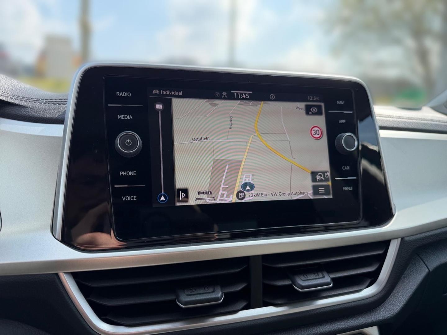 Volkswagen T-Roc Move 2.0 TDI mit Fahrschulbedienung Navi, миниатюра 19
