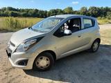 Chevrolet Spark 1.0  - graue Chevrolet Spark
