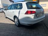 Volkswagen Golf VII Var. 1.2 TSI SHZ/MFK/ALU/PDC - Volkswagen Golf mit Benzin-Antrieb: Kombi, 1.2