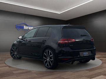 Volkswagen Golf - 7