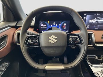 Fotografie 10 des Suzuki e Vitara 61 kWh Comfort+ Navi ACC Panorama-Dach
