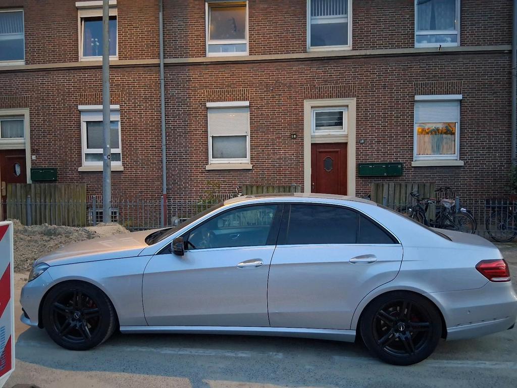 Mercedes-Benz E 350
