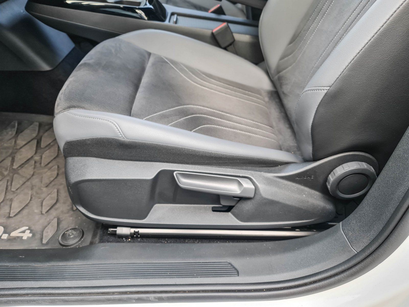 Volkswagen ID.4 - Bild 12