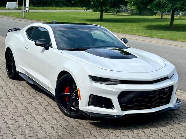 Chevrolet SS 6,2 V8 Coupe Performance 4 Rohr Automatik ZL1