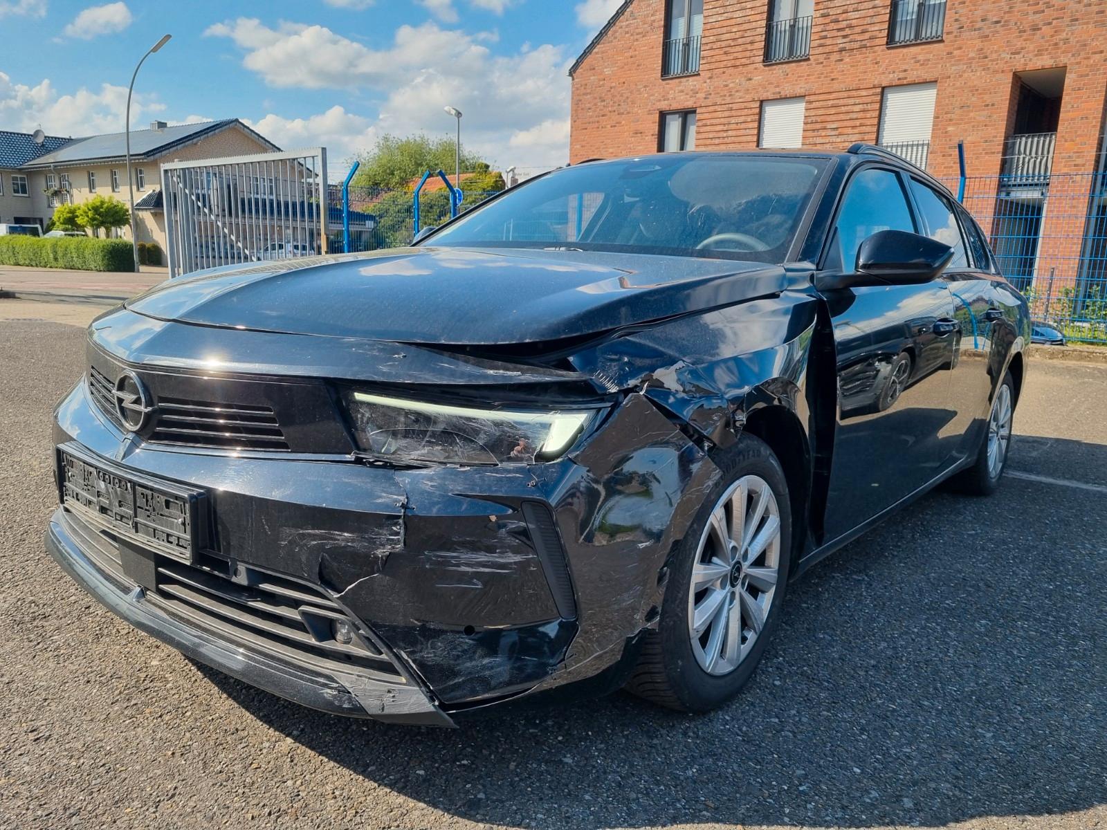 Opel Astra L Sports Tourer Edition