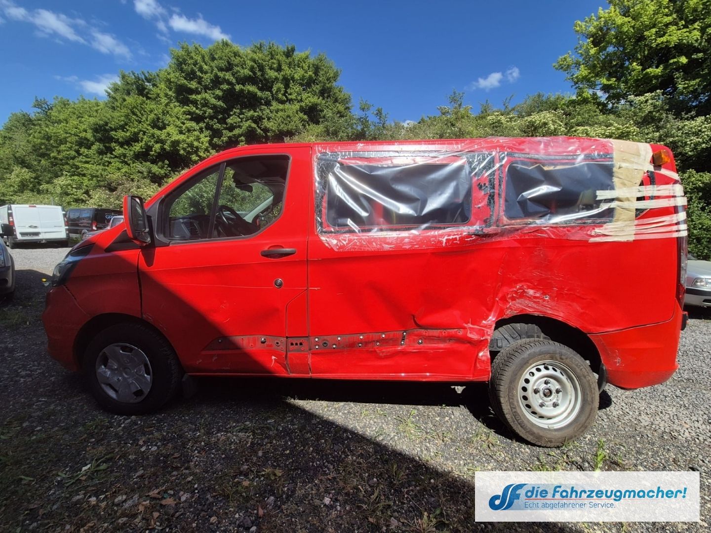 Fahrzeugabbildung Ford Transit Custom Kombi 320 L1 *UNFALLWAGEN *3201