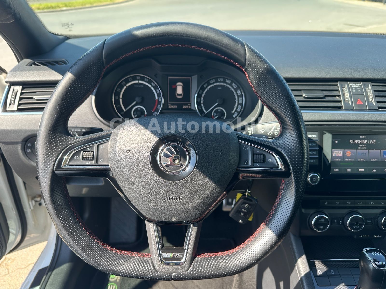 Fahrzeugabbildung SKODA Octavia Combi RS 2.0 TDI DSG/Navi/Bi-Xenon/PDC