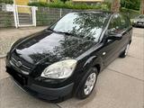 Kia Rio 1.4 EX EX , PDC , Klima, Guter Zustand. - Kia Rio Ex mit Benzin-Antrieb