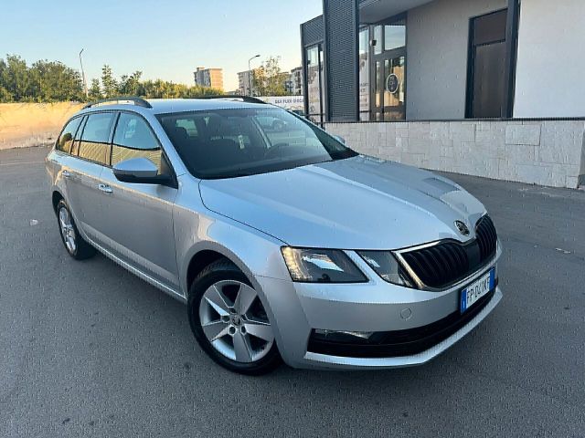 Skoda Octavia 1.6 TDI CR 115 CV DSG Wagon Execut