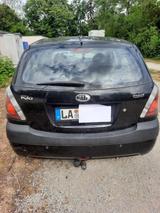 Kia Rio 2005 1,6 2Jahre Tüv - Kia Rio aus 2005
