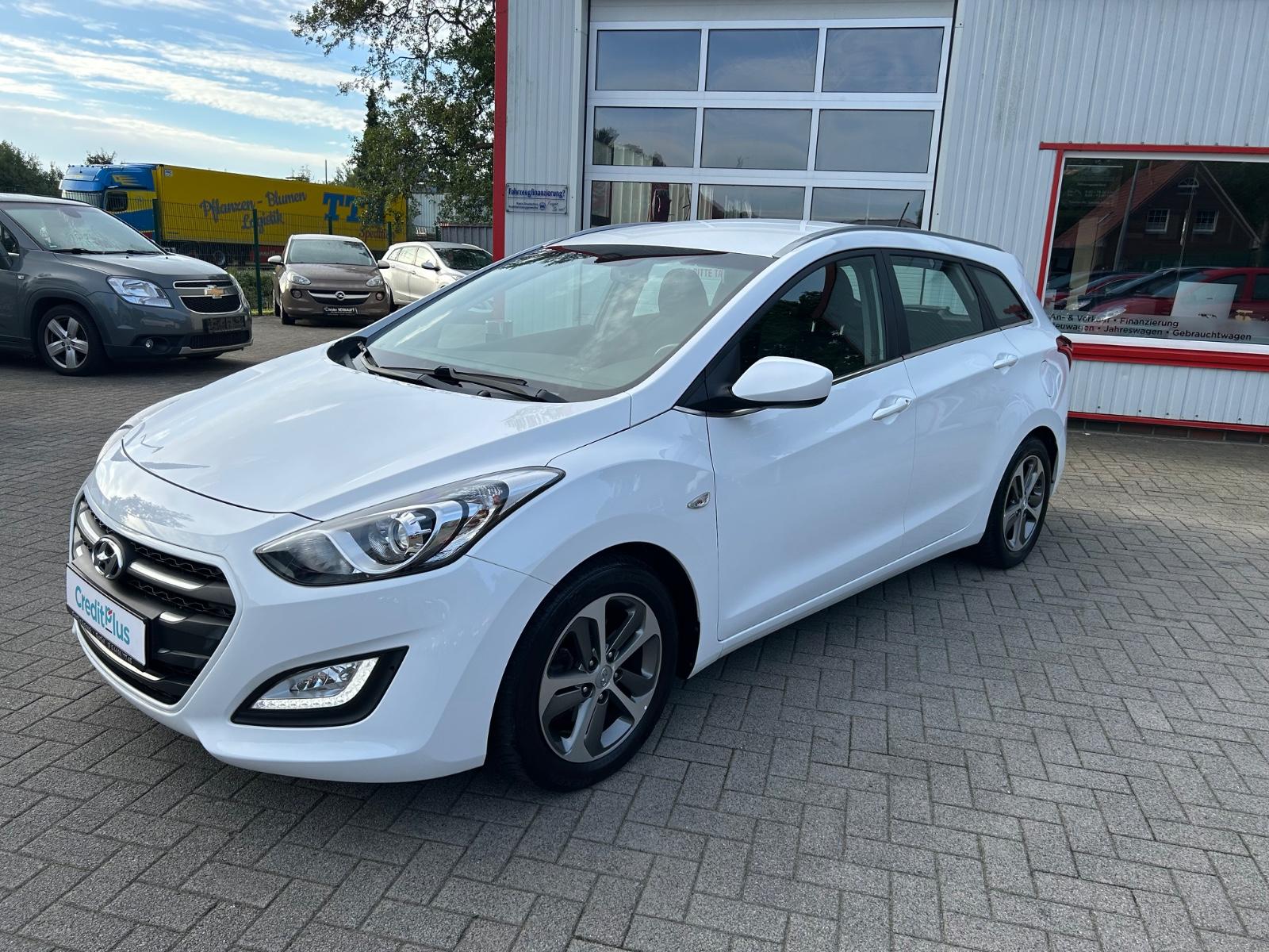 Hyundai i30 cw blue Style