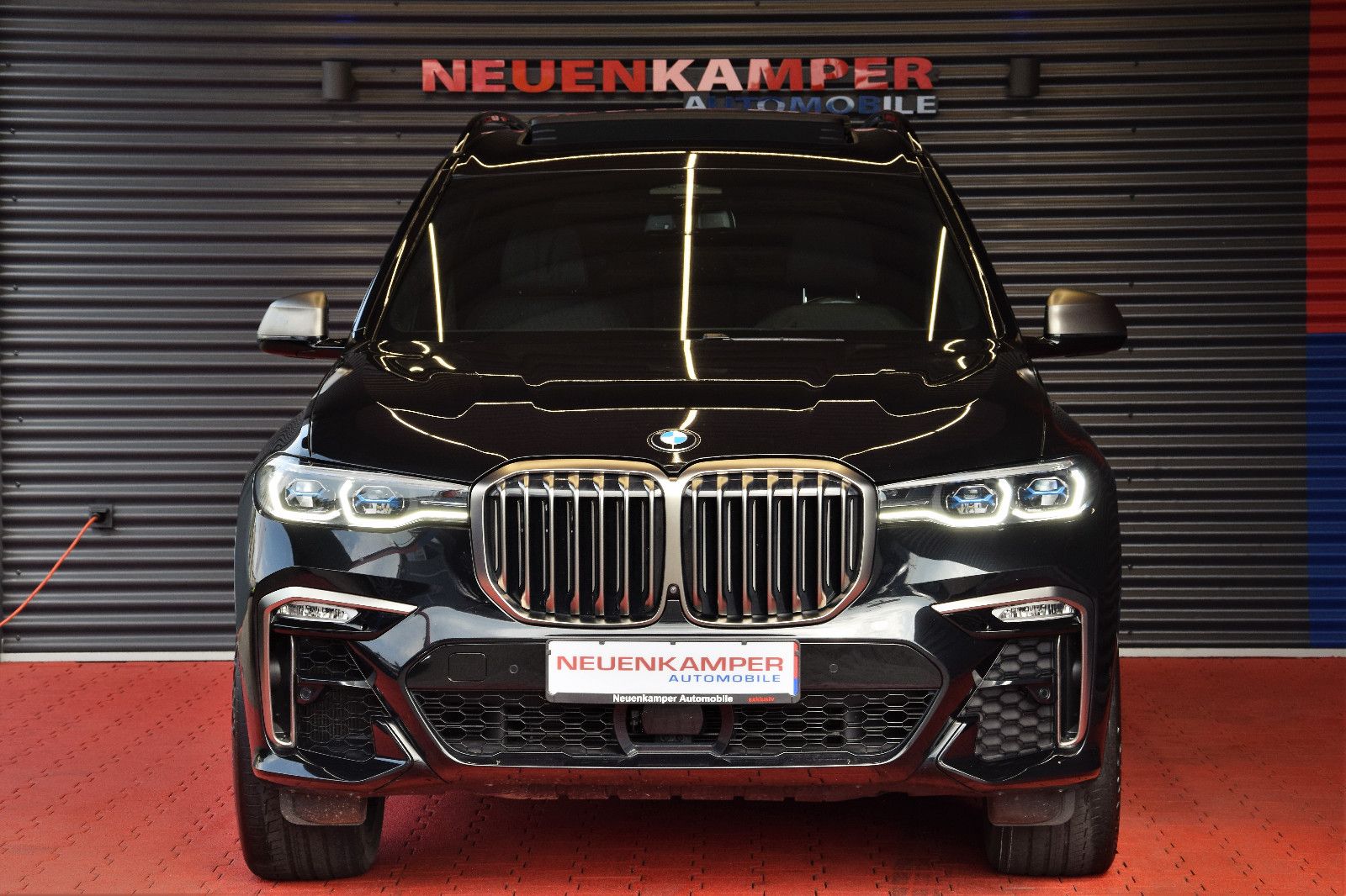 Fahrzeugabbildung BMW X7 M50d xDrive SkyLounge 7Sitze Sitzlüft AHK 22"