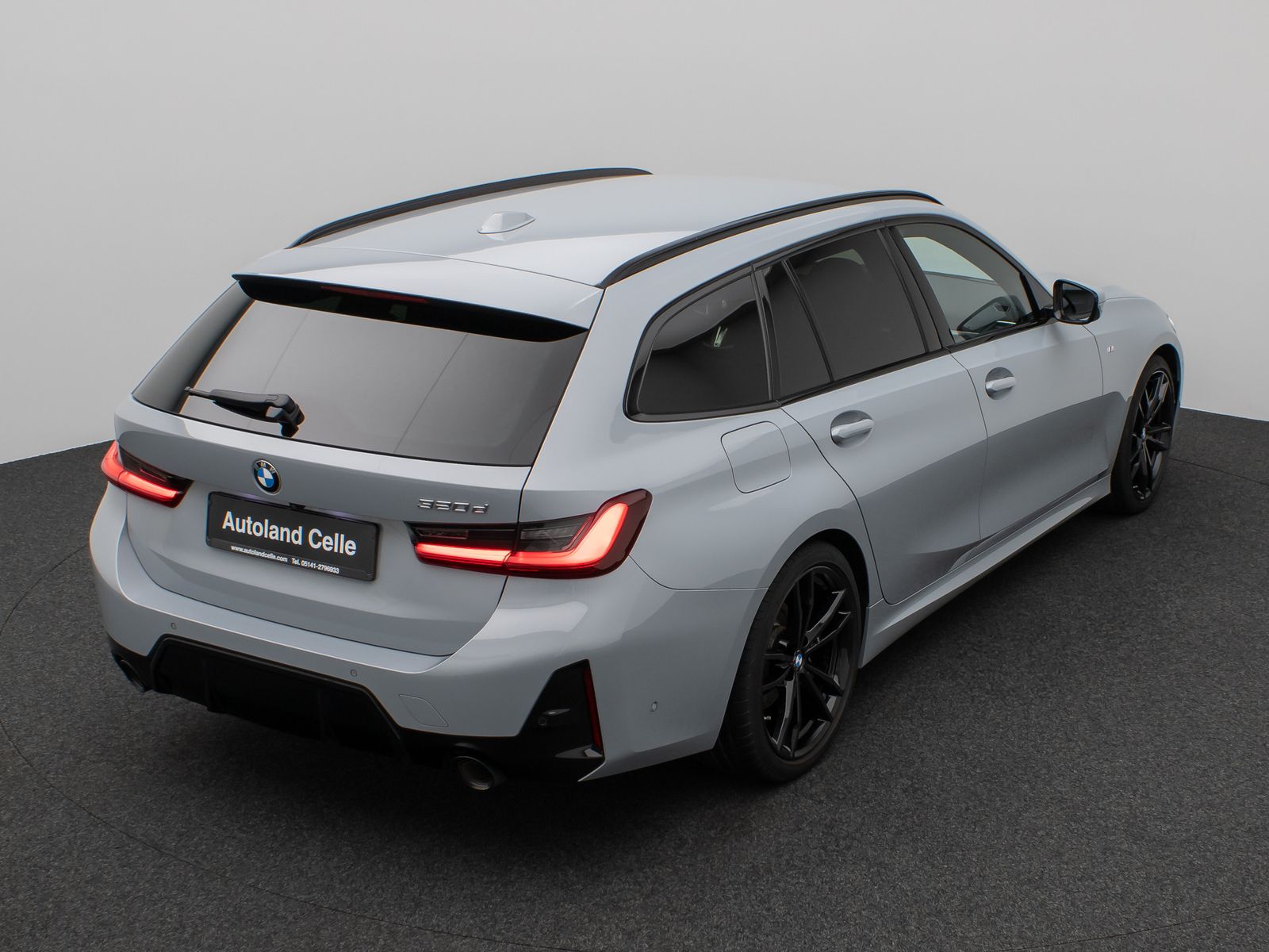 Fahrzeugabbildung BMW 320d M Sport Kamera DAB HiFi HUD Stop&Go Komfort