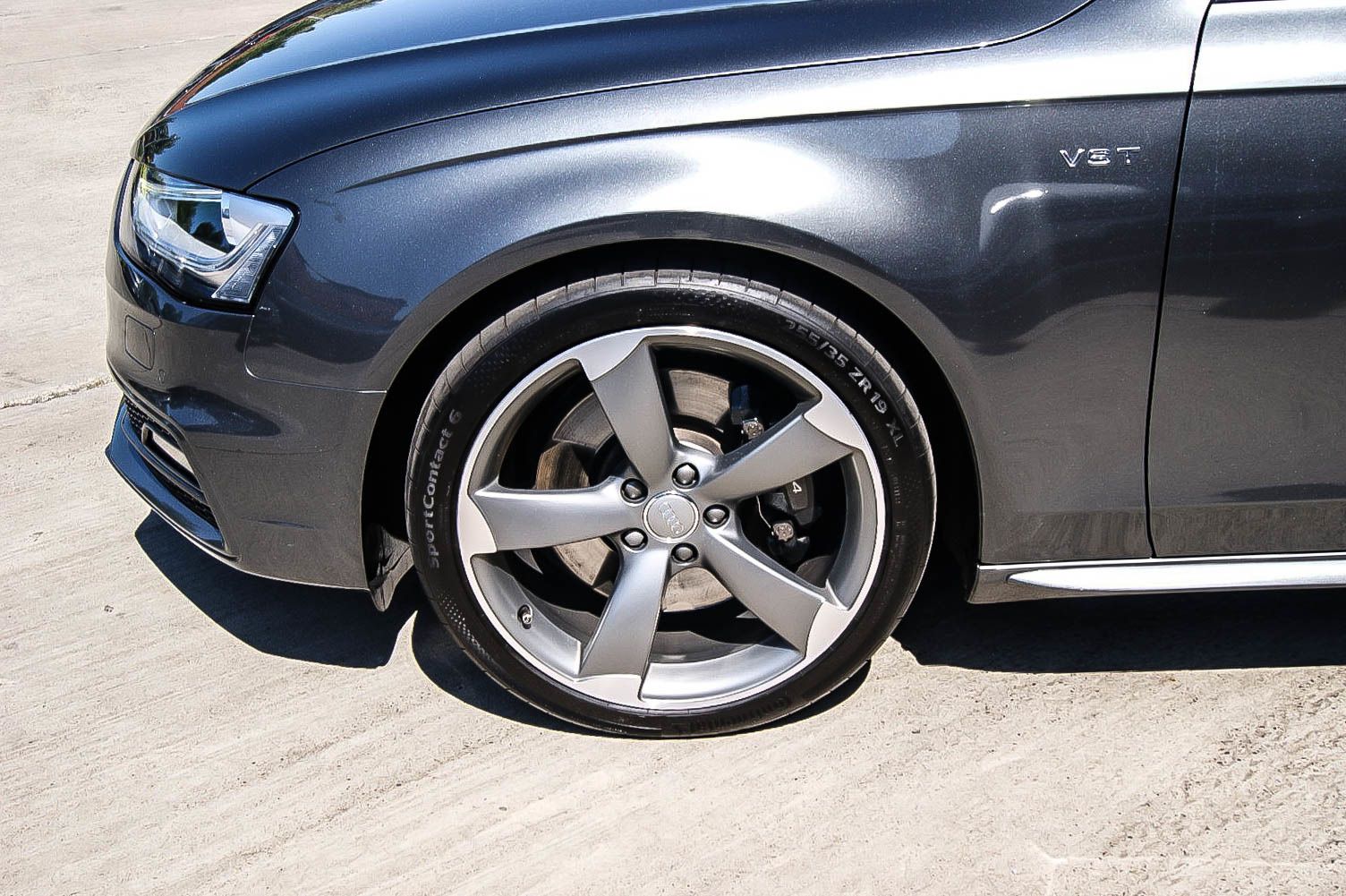 Fahrzeugabbildung Audi S4 Avant 3.0T V6 quattro B&O Sound TOP GEPFLEGT