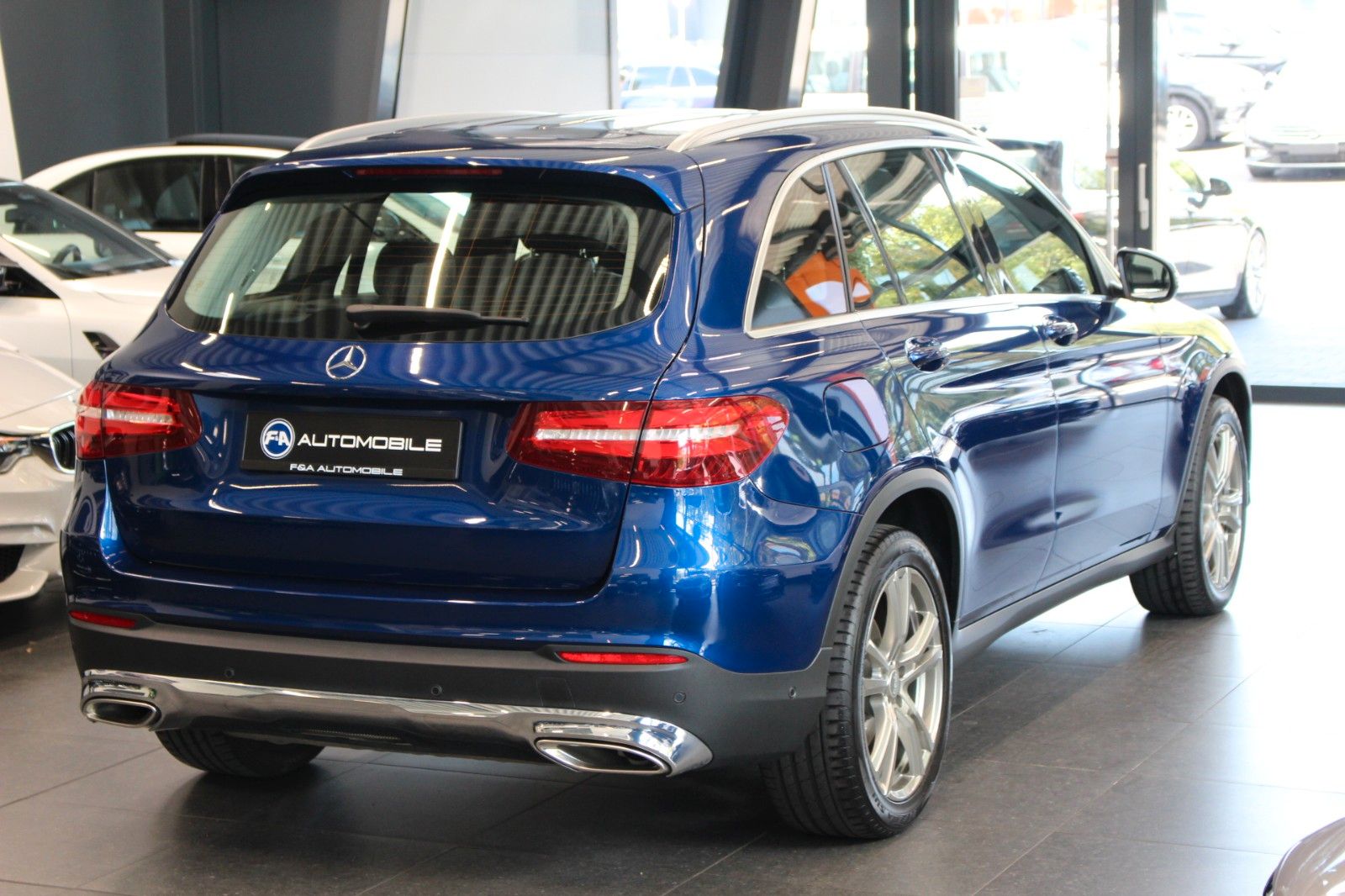 Fahrzeugabbildung Mercedes-Benz GLC 250 4Matic Kamera+LED+Navi+Klima