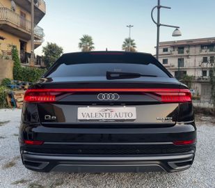Audi Q8 - 8