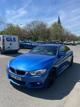 BMW 428i xDrive Coupé M Sport M Sport - blaue BMW 428