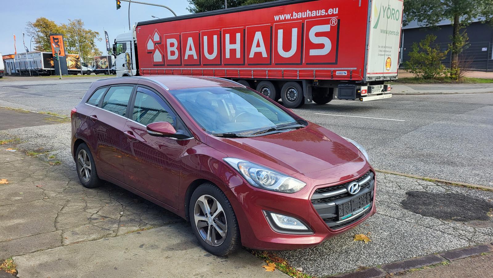Hyundai i30 2015 — photo 11