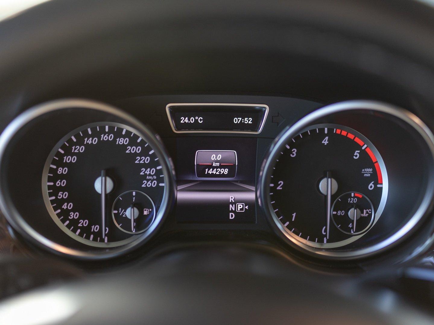 Mercedes-Benz ML 350 CDI 4MATIC Memory,Bi-Xenon,COMAND,1.Hand!