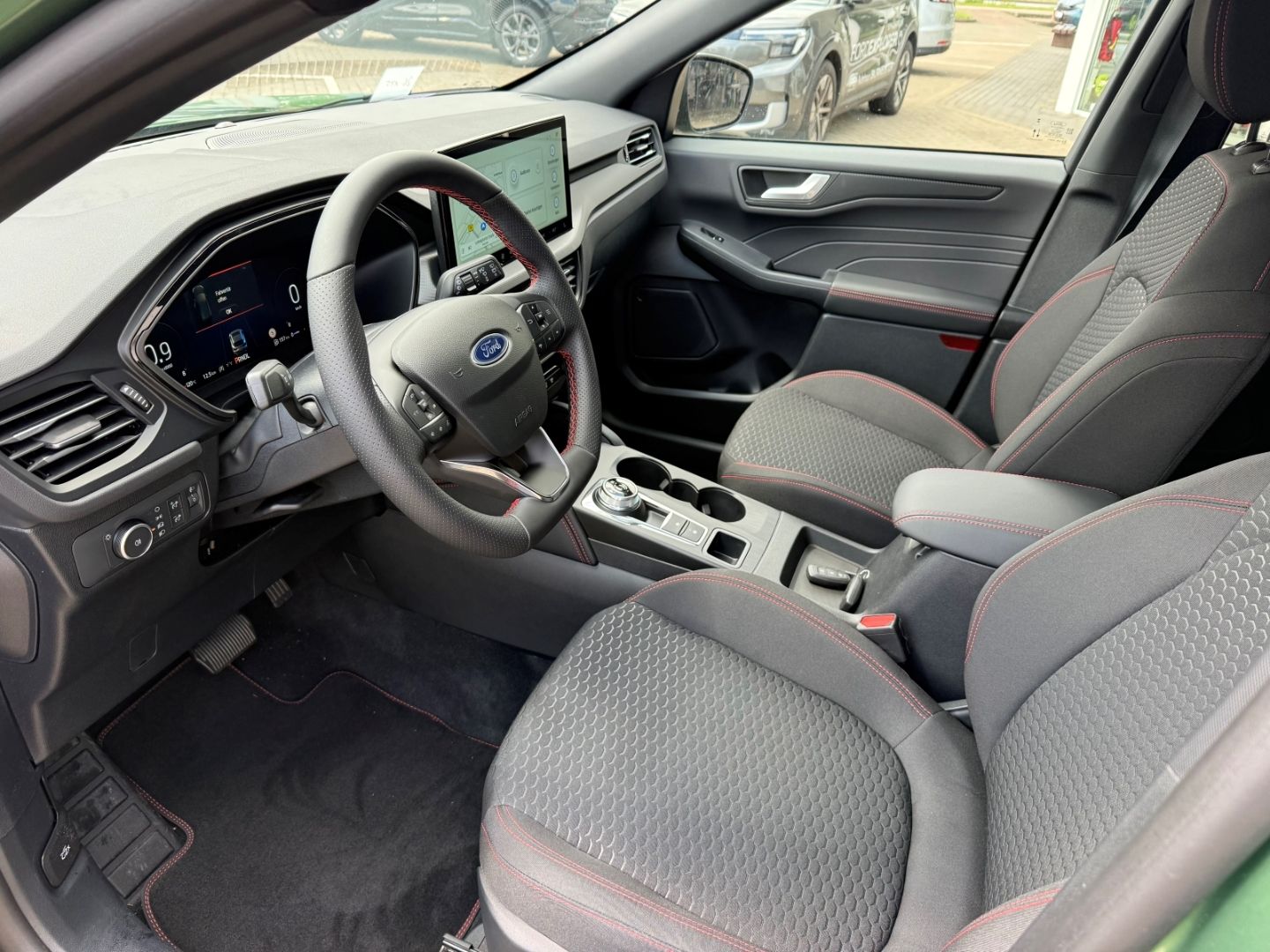 Fahrzeugabbildung Ford Kuga ST-Line Sport 5J AHK Navi Digi Co LED CarPl