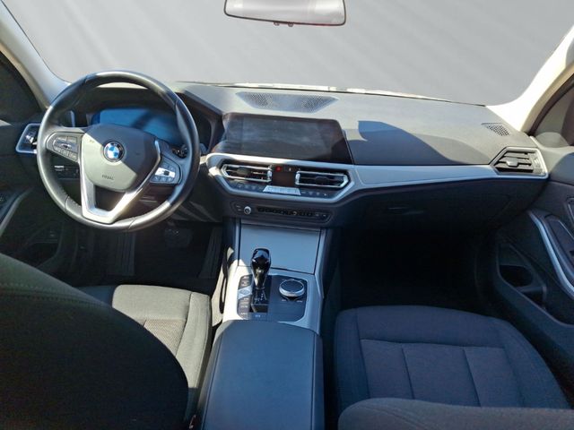 BMW 320, 2022 — 10